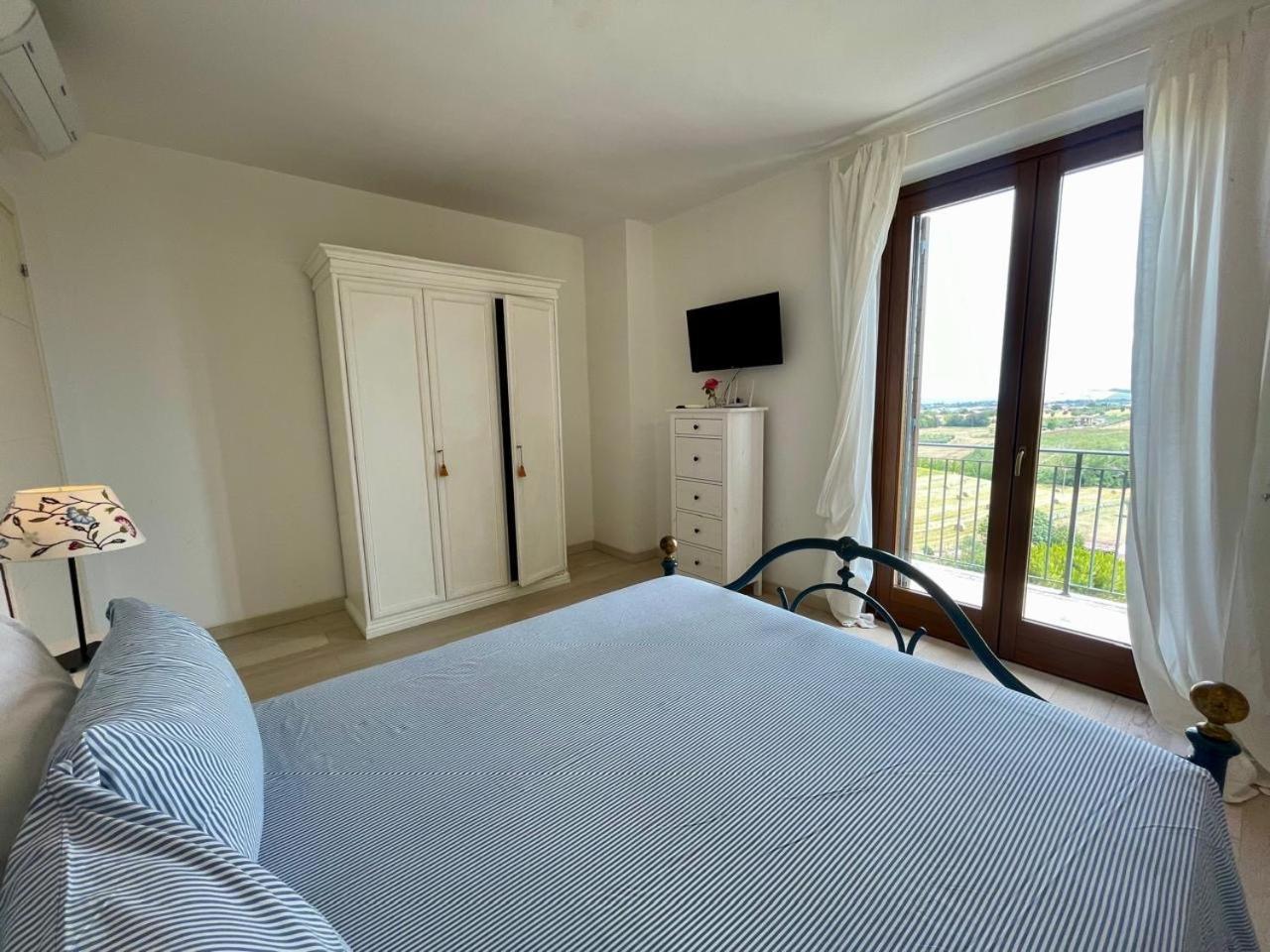 Azzurra Villa *